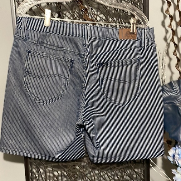 LEE Jean Short - Picture 2 of 4